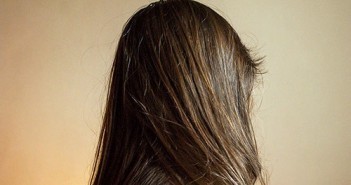 Cách chăm sóc tóc mau mọc dài đơn giản tại nhà mà bạn gái nên biết để có một mái tóc dài khỏe đẹp 2
