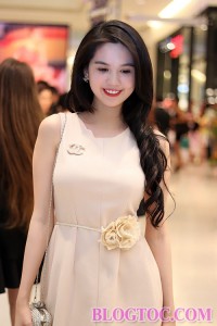 Những kiểu tóc đẹp của Ngọc Trinh làm khán giả say đắm trước vẻ kiểu diễm đầy lôi cuốn 7