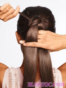 Cách tết tóc đuôi ngựa đẹp đơn giản tại nhà cho bạn gái đi chúc tết 5