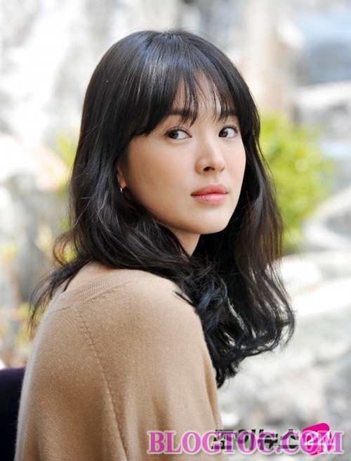 Kiểu tóc mái thưa đẹp của Song Hye Kyo giúp nàng luôn xinh đẹp trẻ trung bạn gái nên học hỏi 10