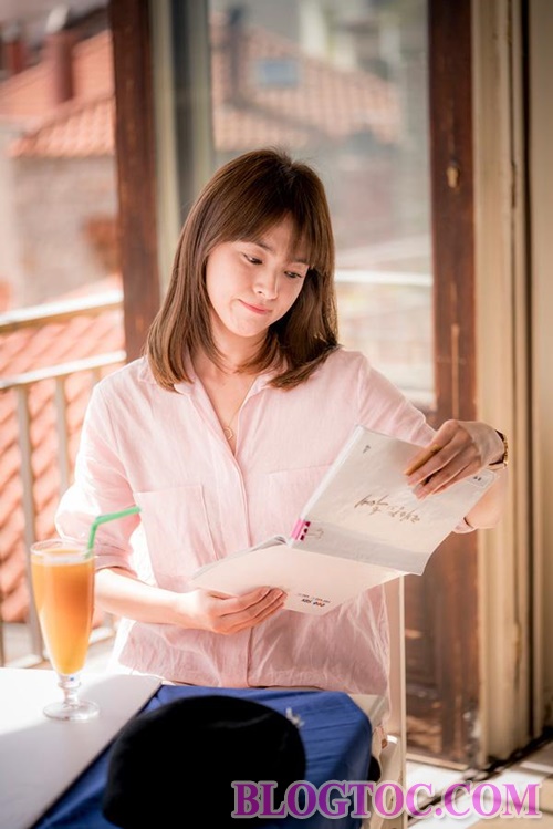 Kiểu tóc mái thưa đẹp của Song Hye Kyo giúp nàng luôn xinh đẹp trẻ trung bạn gái nên học hỏi 6